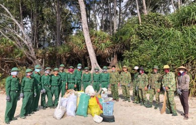 Tăng cường công tác bảo vệ môi trường Côn Đảo