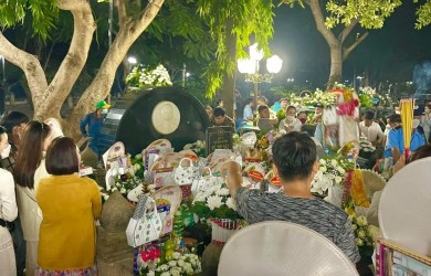 Tour du lịch tâm linh Côn Đảo, viếng mộ cô Sáu lọt vào Top 50 tour du lịch độc đáo tại Việt Nam