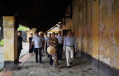 Trưởng Ban Nội chính Trung ương thăm Khu Di tích Nhà tù Côn Đảo