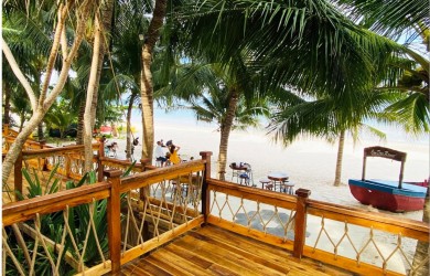 Con Dao resort – combination of café – check-in – breakfast with chill sea view