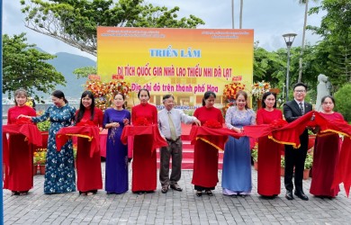 Triển lãm “Địa chỉ đỏ trên thành phố Hoa” tại Côn Đảo