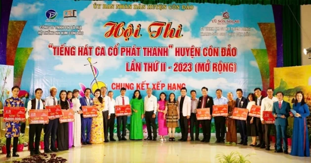 Nghệ sĩ Phượng Loan, Lê Tứ làm giám khảo ‘Tiếng hát ca cổ phát thanh’ đặc khu Côn Đảo