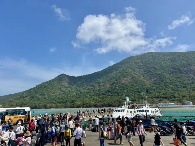 Côn Đảo giữ màu xanh giữa nhịp phát triển