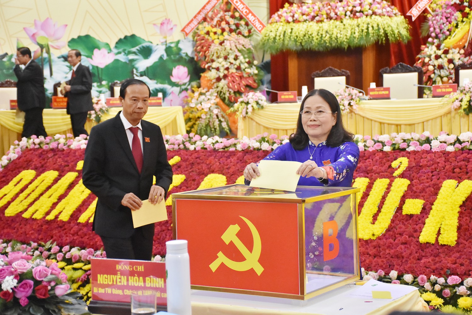 ĐẠI HỘI ĐẠI BIỂU ĐẢNG BỘ TỈNH LẦN THỨ VII, NHIỆM KỲ 2020-2025 Phát triển bền vững dựa trên 4 trụ cột kinh tế