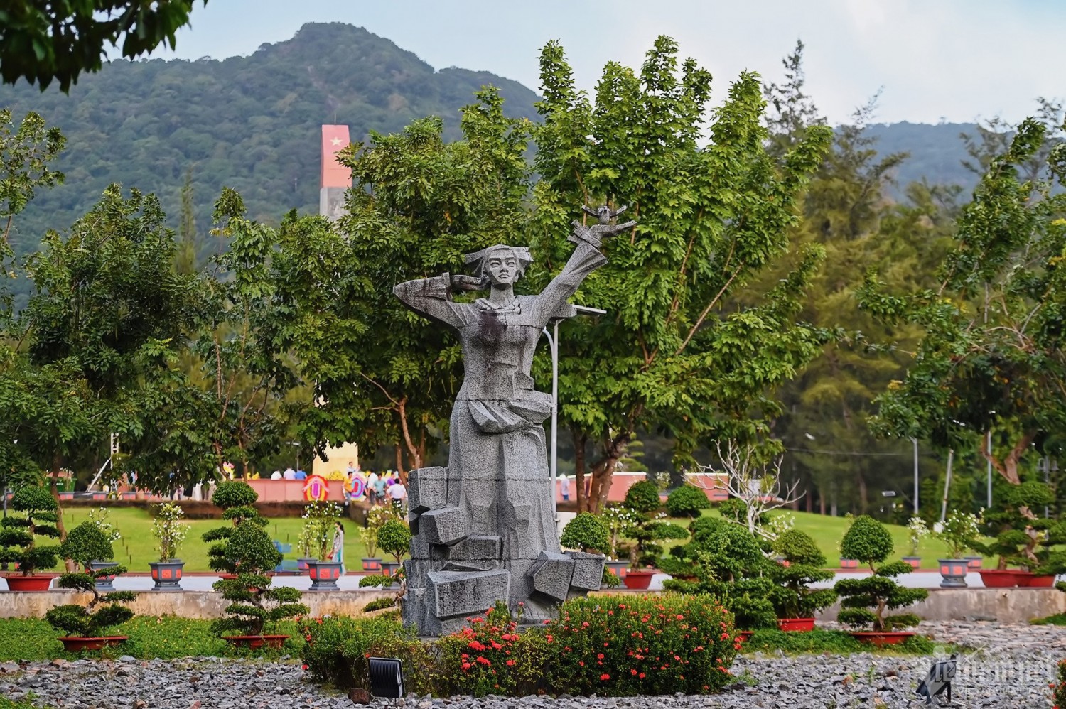 w nghia trang hang duong3 1 625 1 45