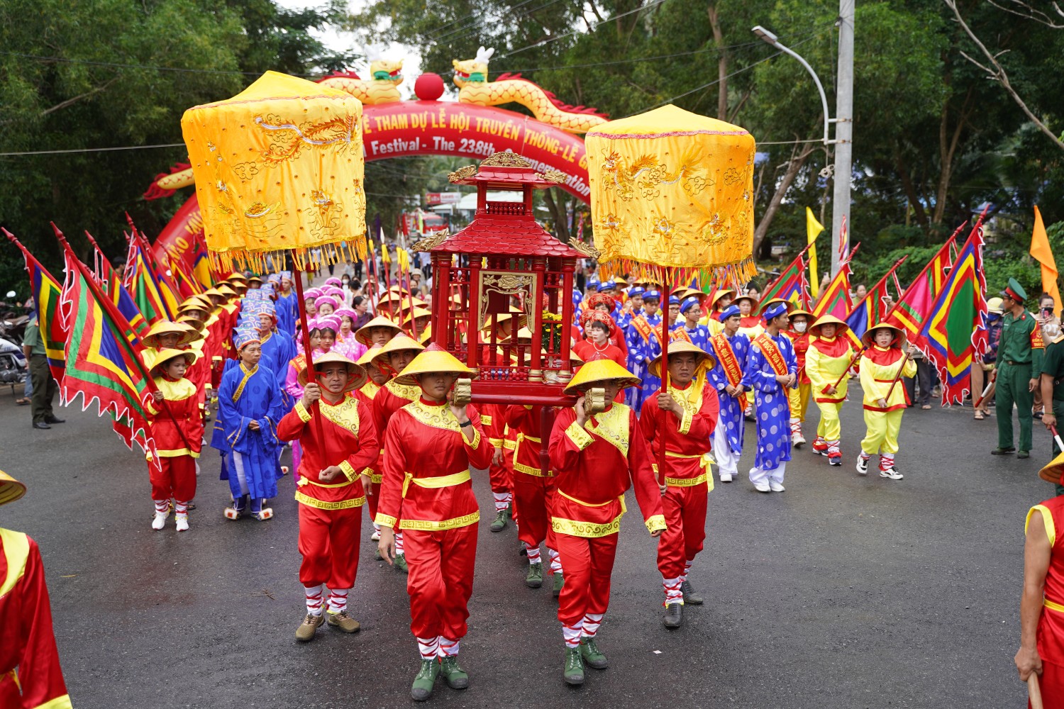 Le Ruoc Bai Vi Hoang Tu Hoi An (2)
