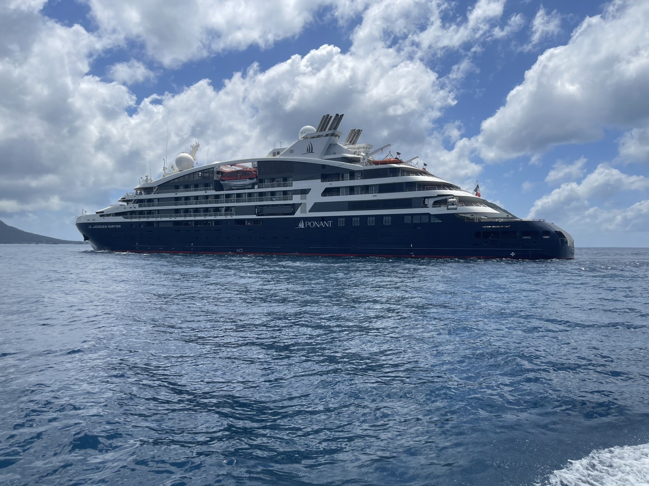 z5185556290108 570a06da2d1dcc7b23dff2bff9bf5b07