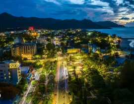 toàn cảnh Côn Đảo tờ mờ sáng